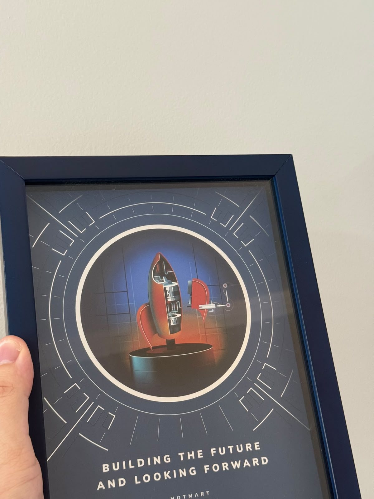 Placa real da Hotmart recebida no projeto Bero Lab